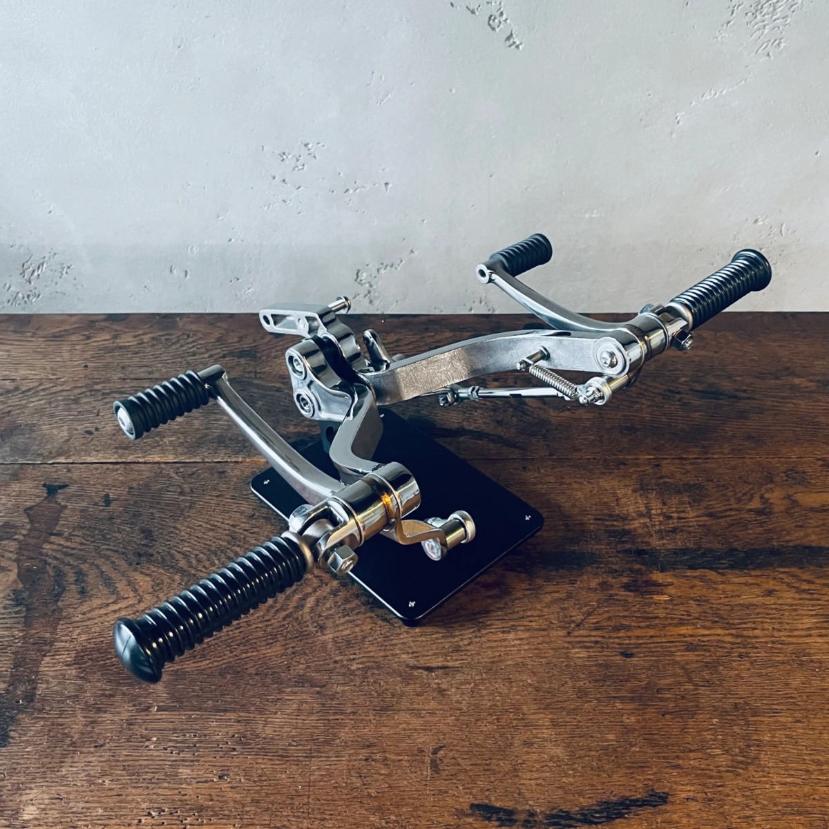 THUNDER250専用　ミッドコントロールキット