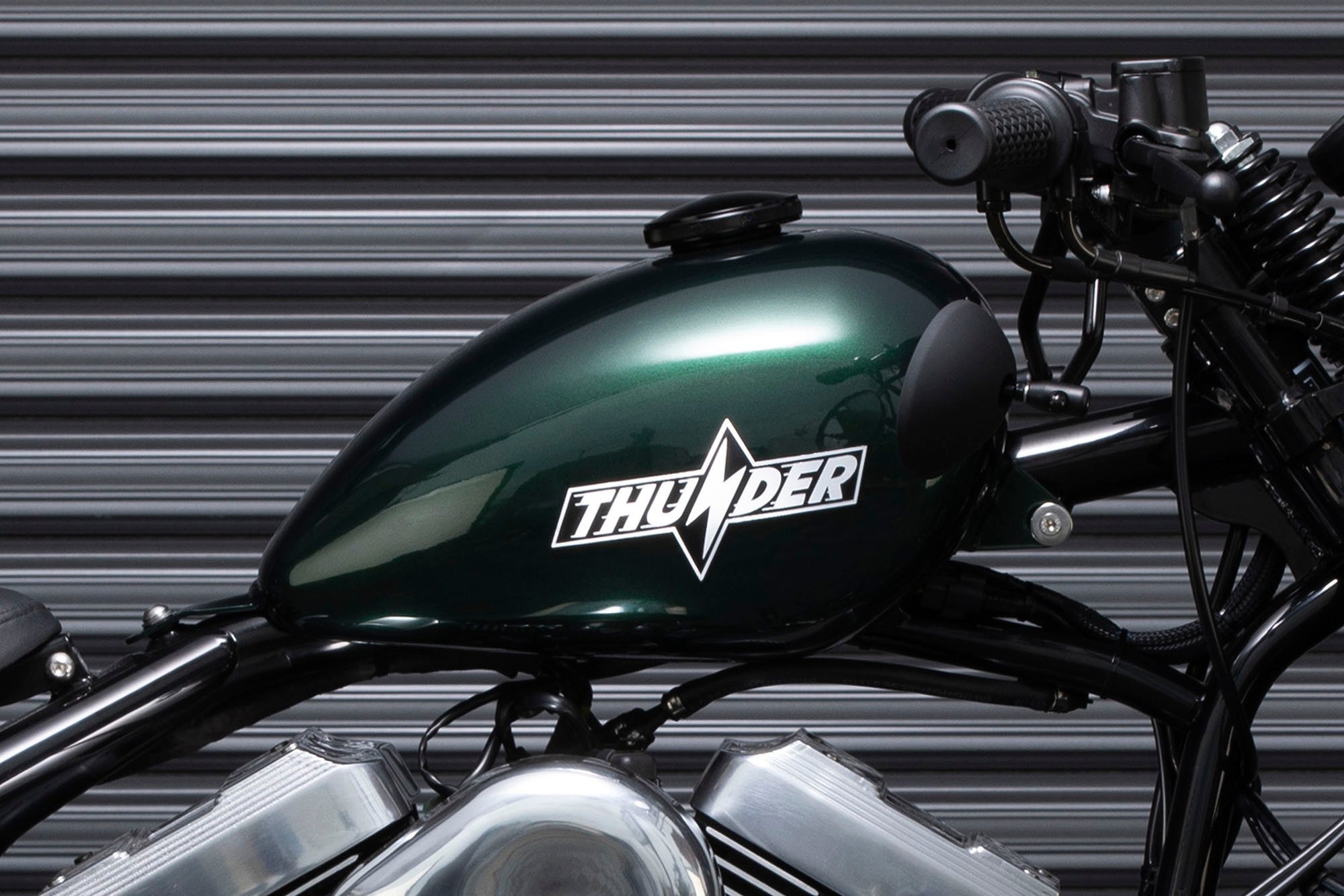 THUNDER 250専用・ピーナッツタンク